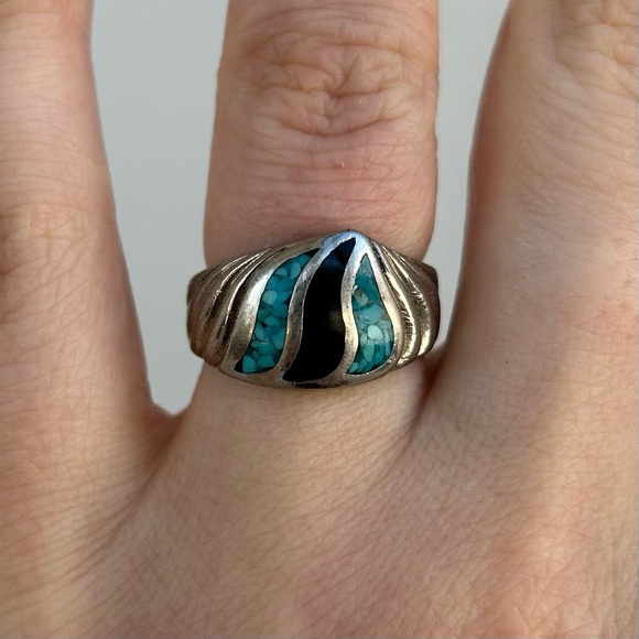 Turquoise Wave Ring - Picture 2 of 6